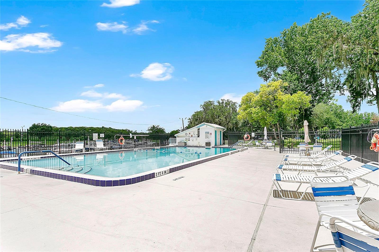 LEISURE WORLD PARK - Residential