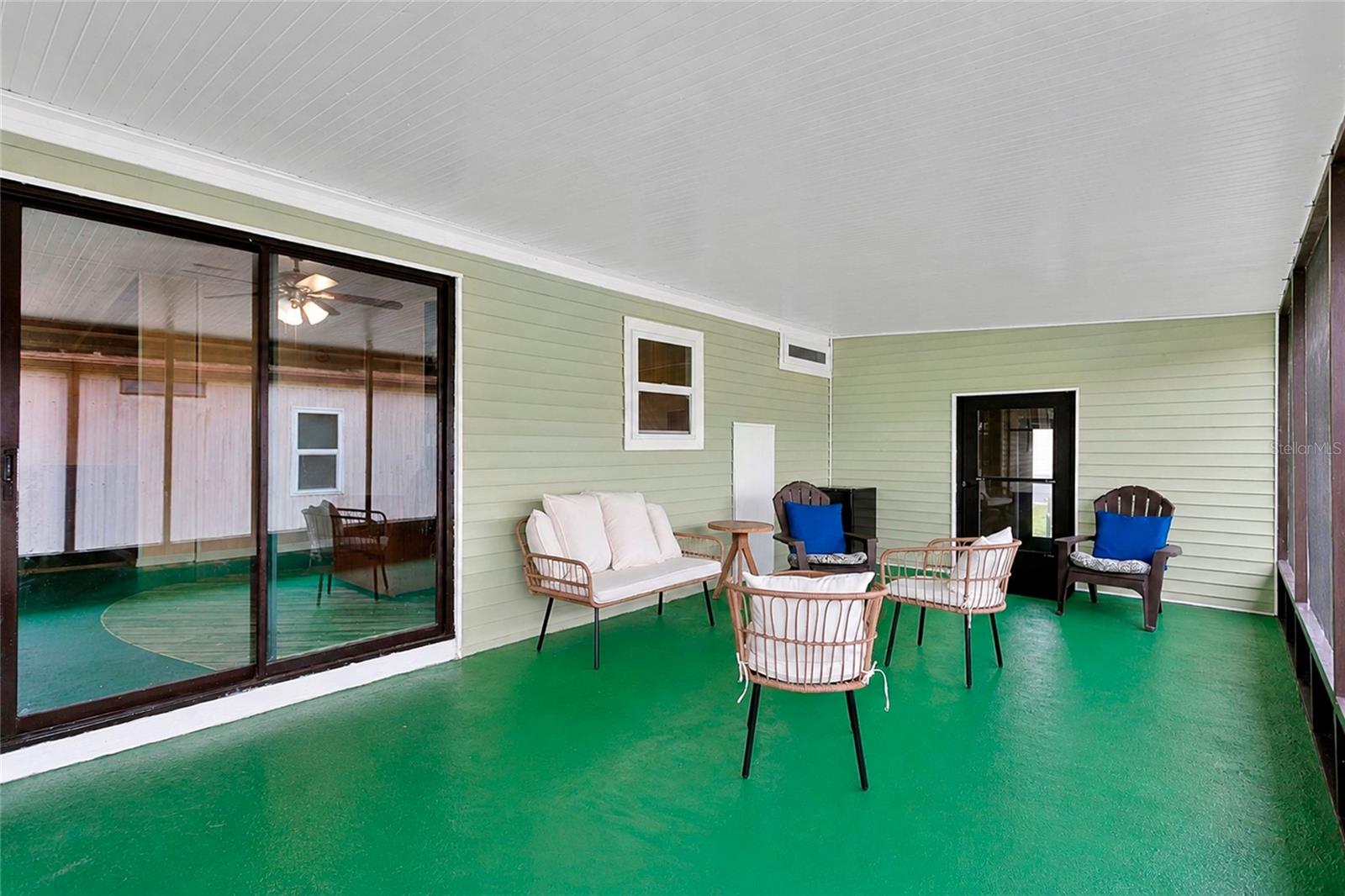 LEISURE WORLD PARK - Residential