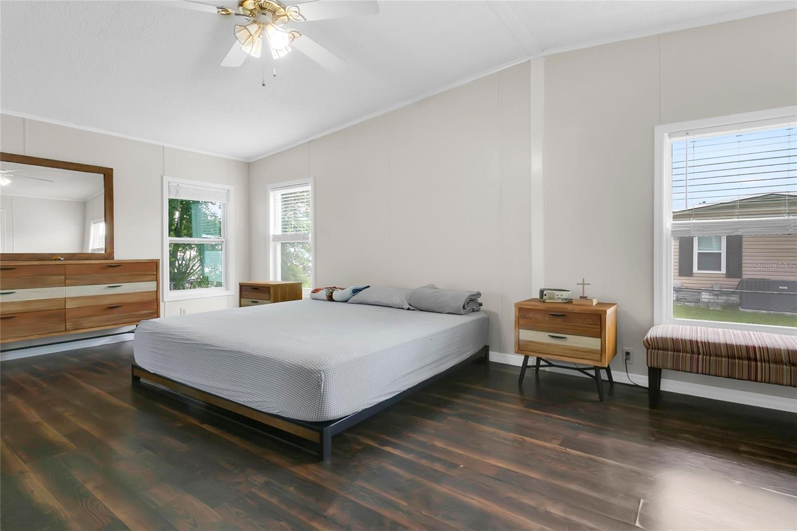 LEISURE WORLD PARK - Residential