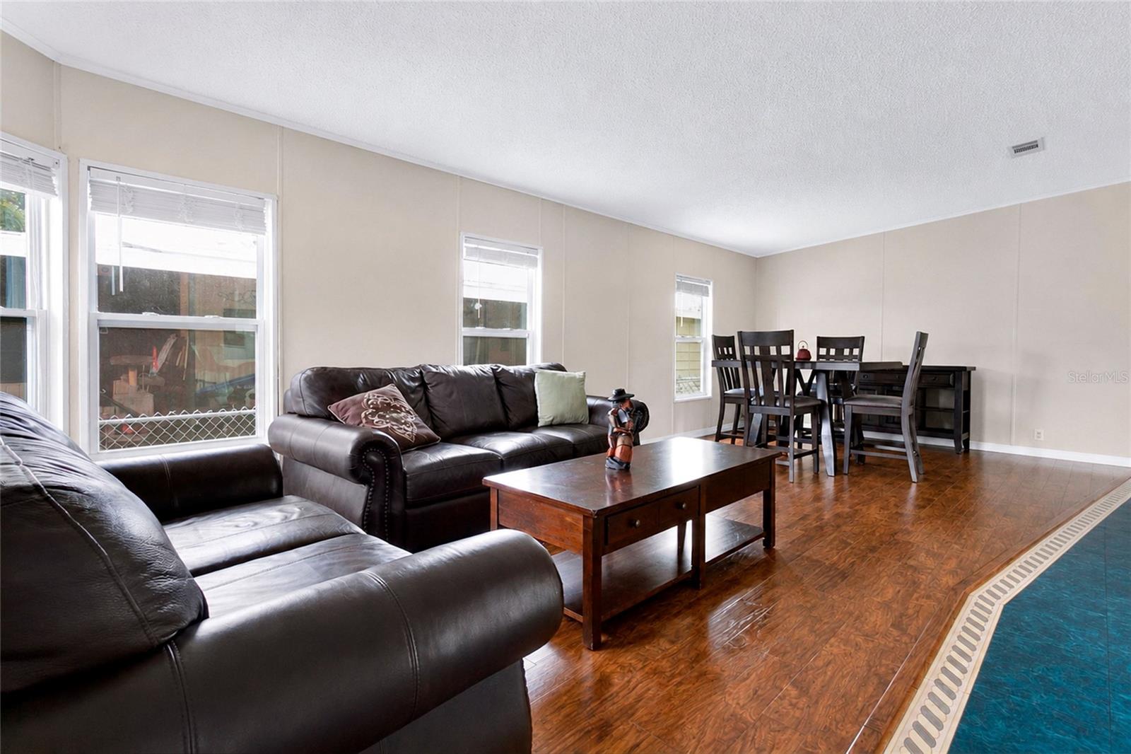 LEISURE WORLD PARK - Residential