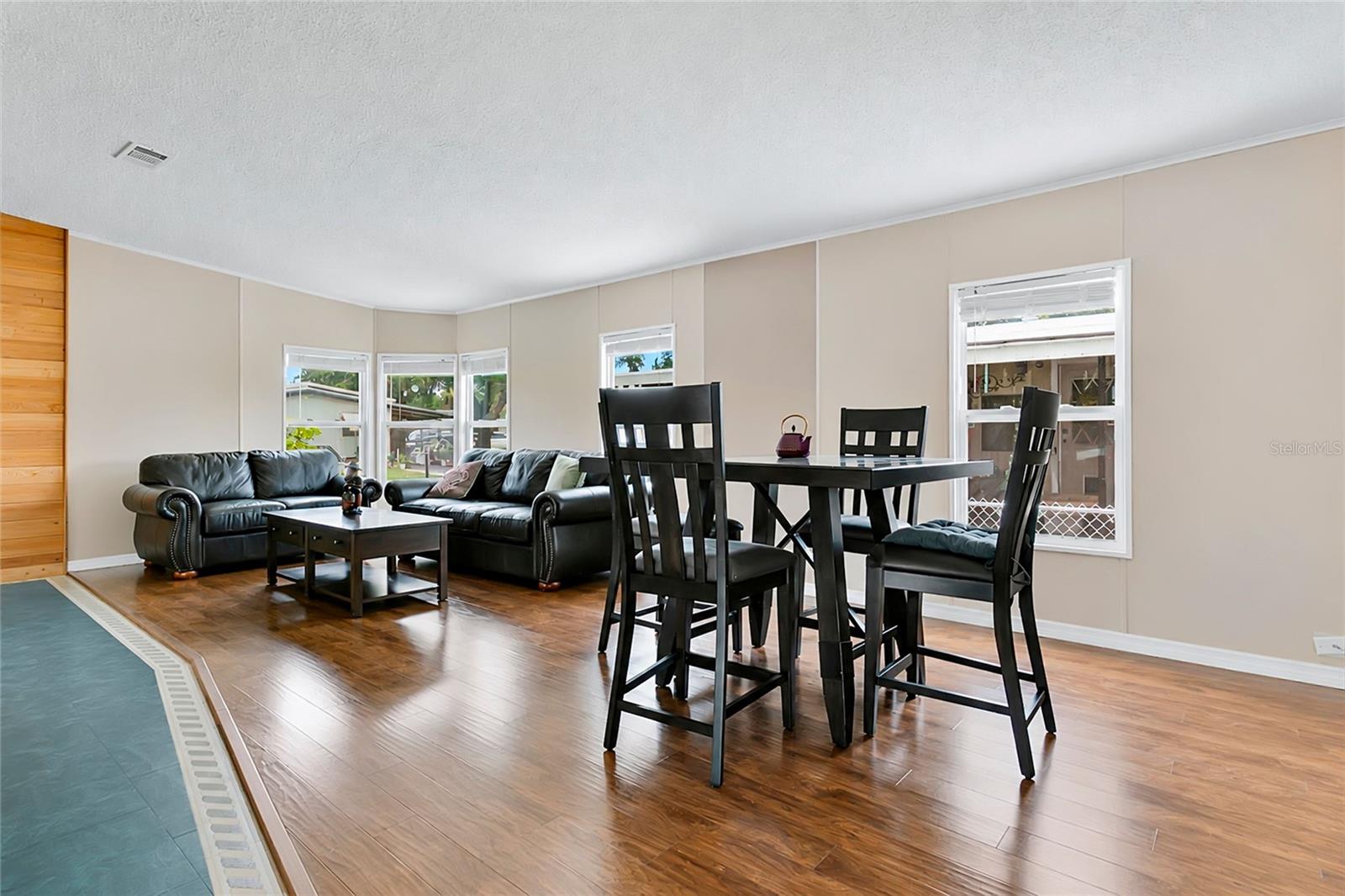 LEISURE WORLD PARK - Residential