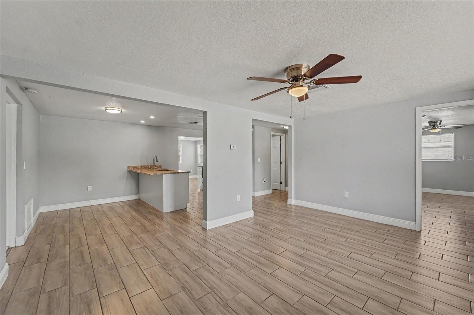 BEACON SQUARE - Residential