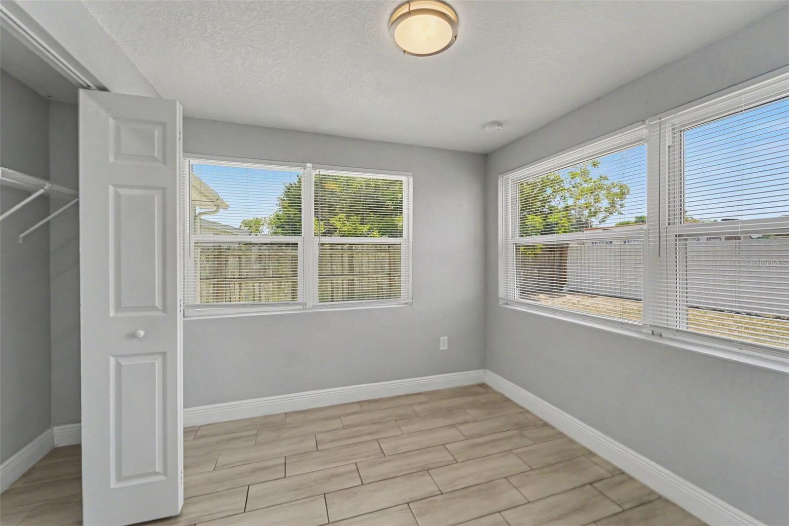 BEACON SQUARE - Residential
