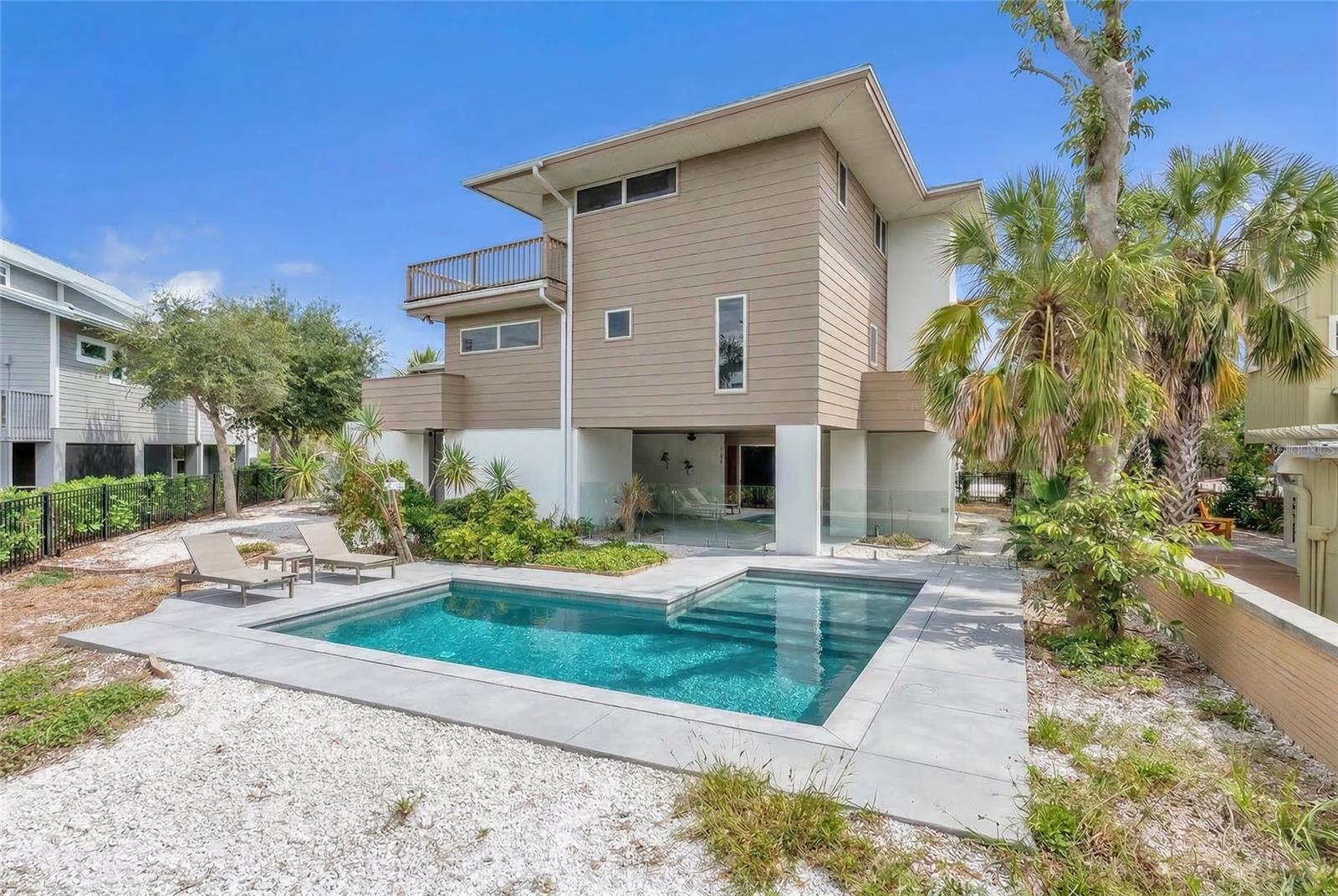 SUNSET COVE - Residential