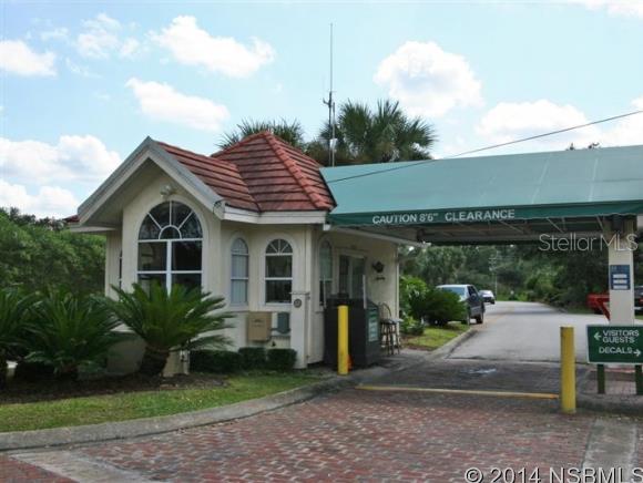 Crosswinds Hangar Condo Spruce Creek - Commercial Sale