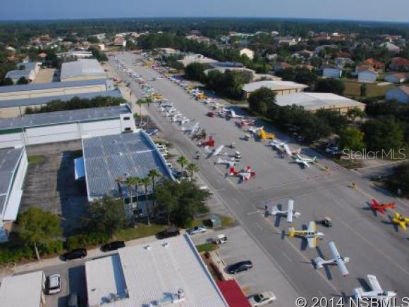 Crosswinds Hangar Condo Spruce Creek - Commercial Sale