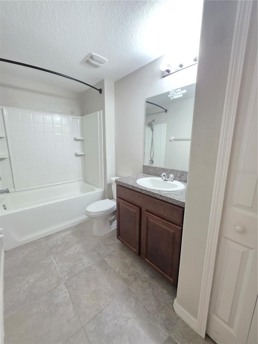 RIVERVIEW LAKES - Residential