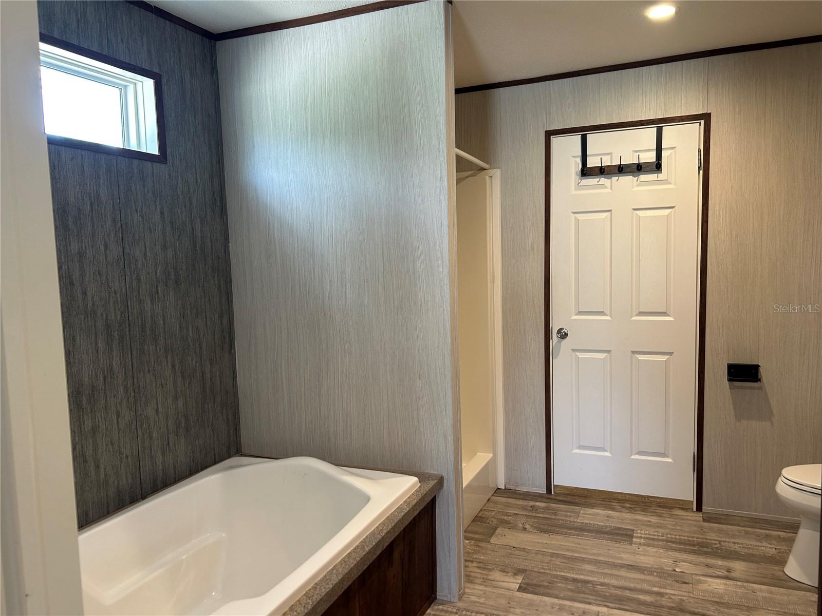 OAK RIDGE ESTATES - Residential