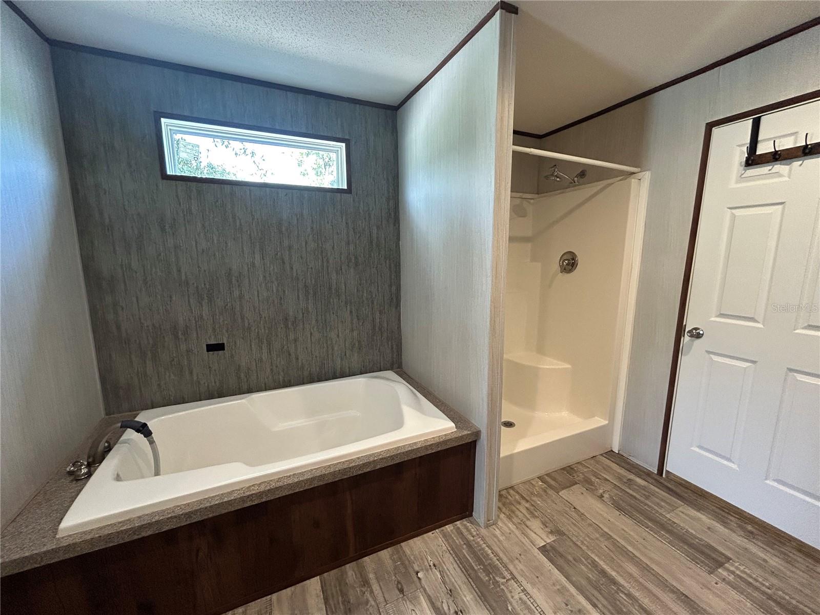 OAK RIDGE ESTATES - Residential