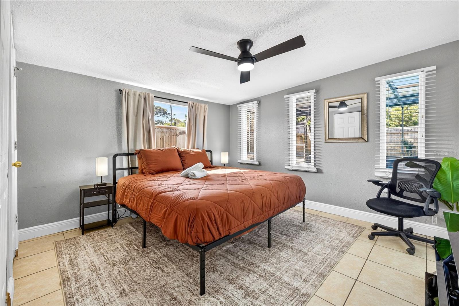 CRESTRIDGE 5TH ADD - Residential