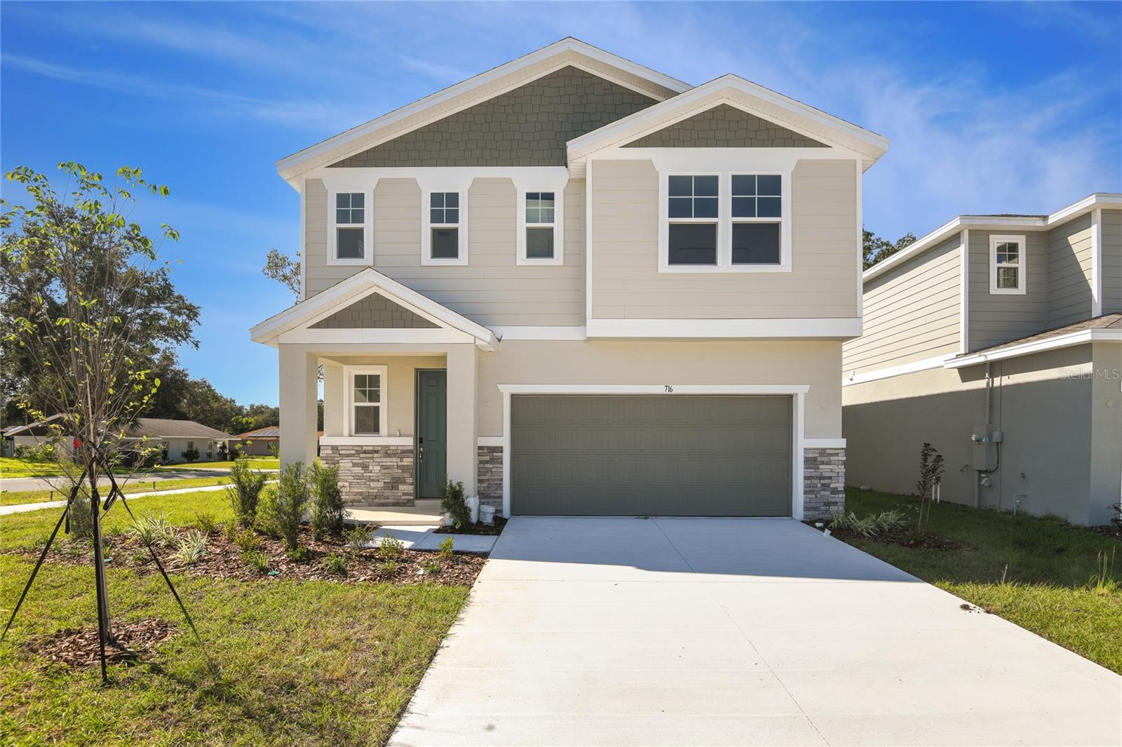 SEASONS AT SHORES OF LAKE DELL - Residential