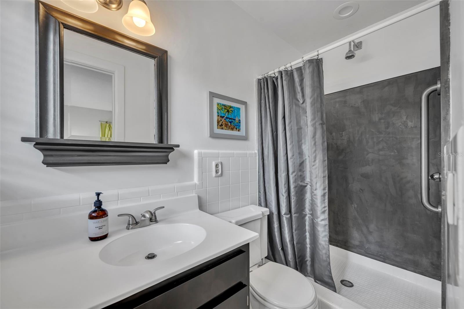 SOUTH LAKEMONT SHORES - Residential