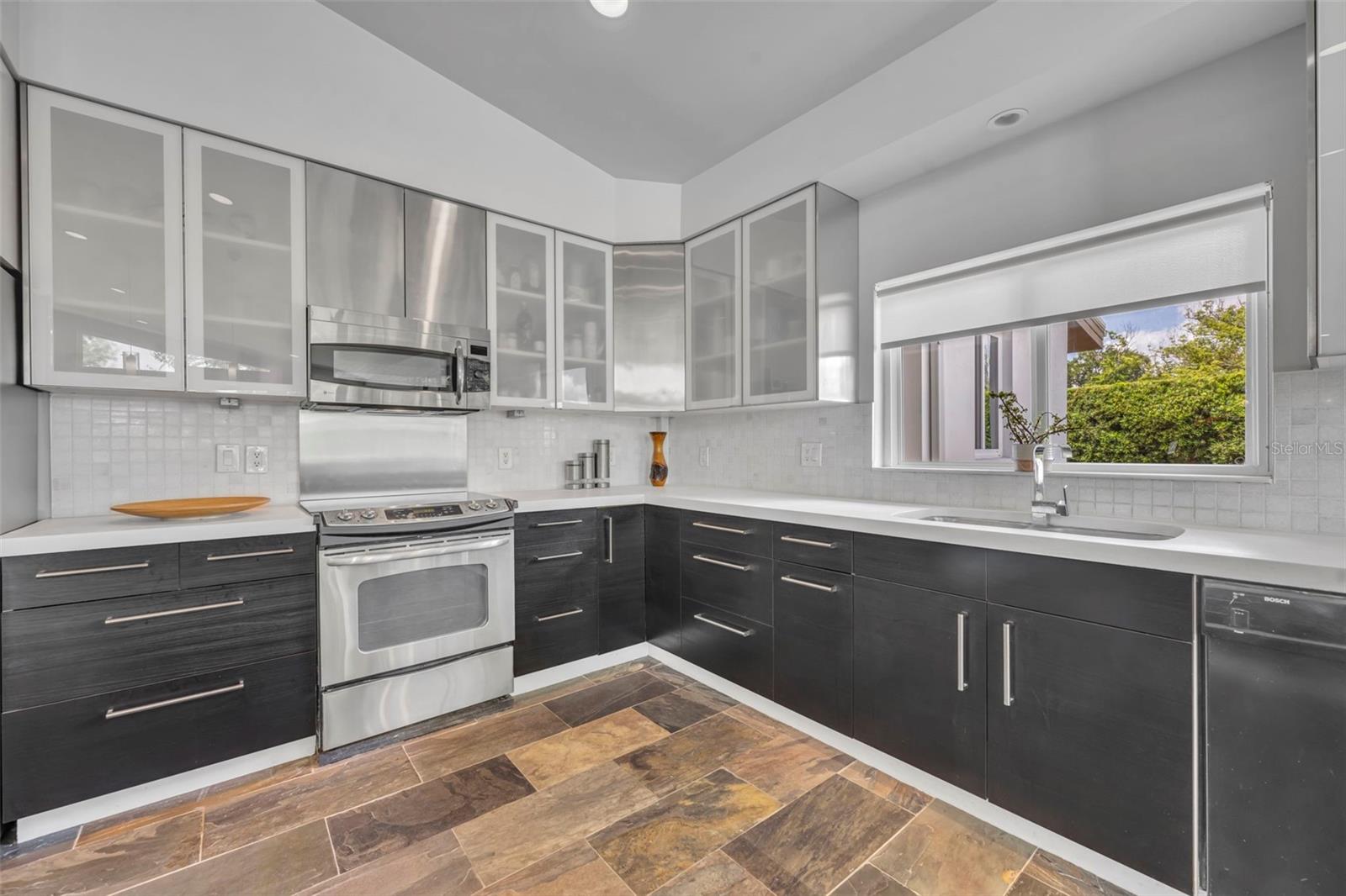 SOUTH LAKEMONT SHORES - Residential