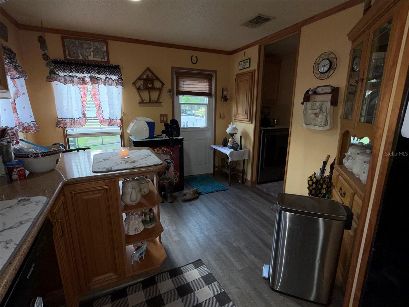PINE LAKES SOUTH - Residential
