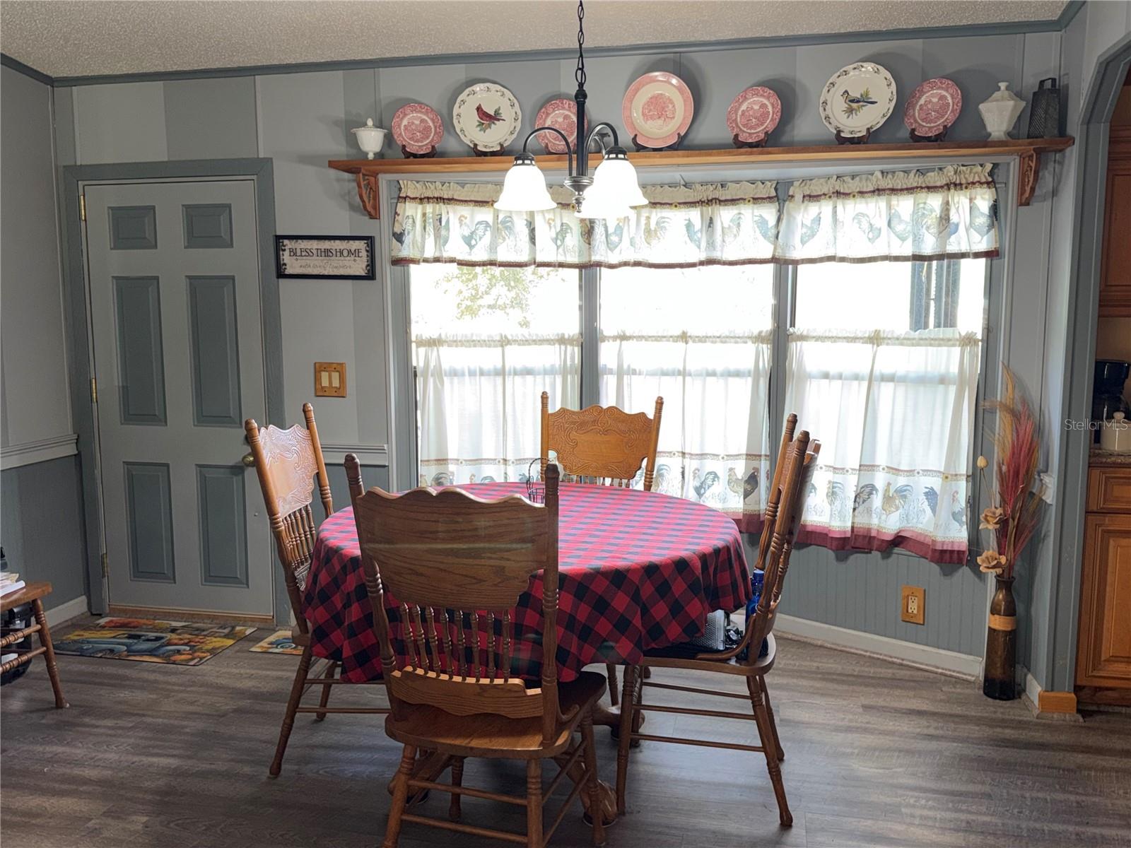 PINE LAKES SOUTH - Residential