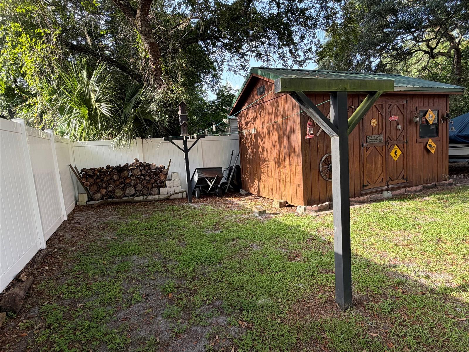 PINE LAKES SOUTH - Residential