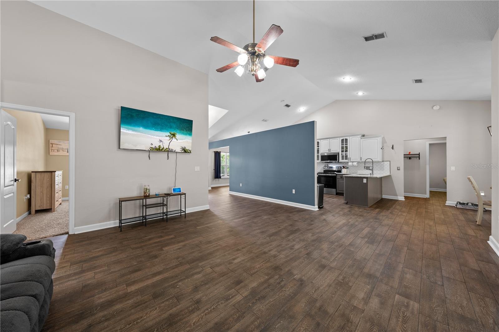 BAY LAKE RANCH UNIT 3 - Residential