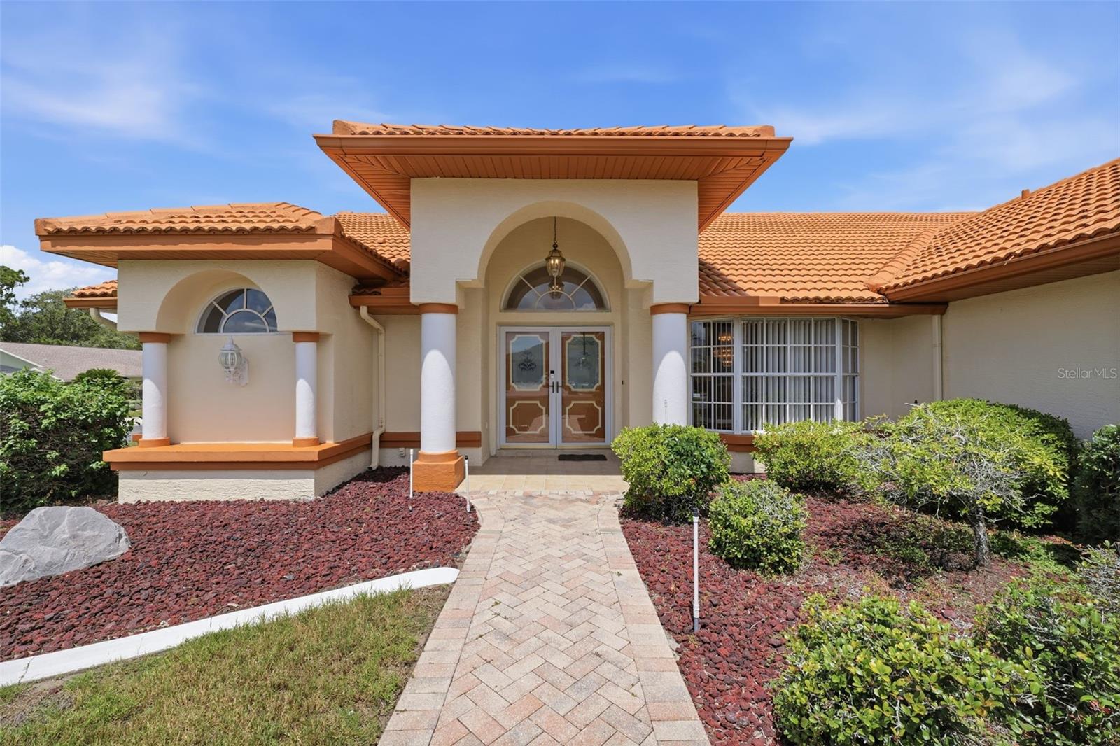 SEVEN HILLS - Residential