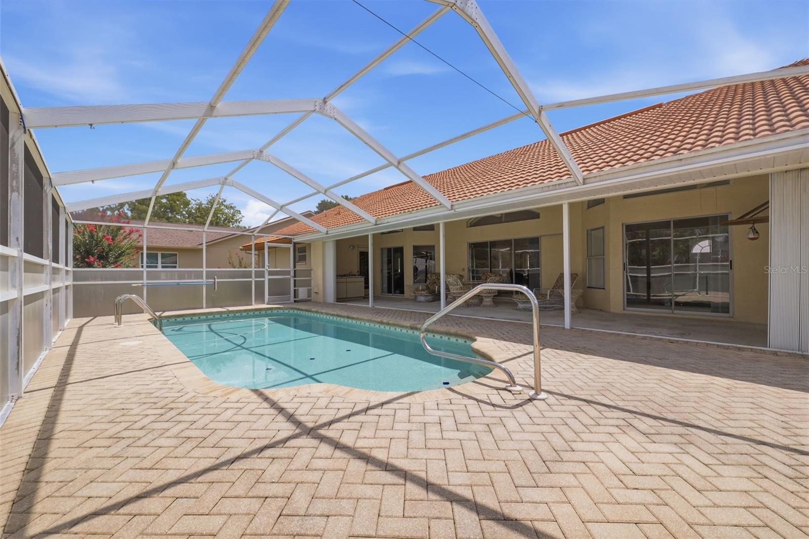 SEVEN HILLS - Residential