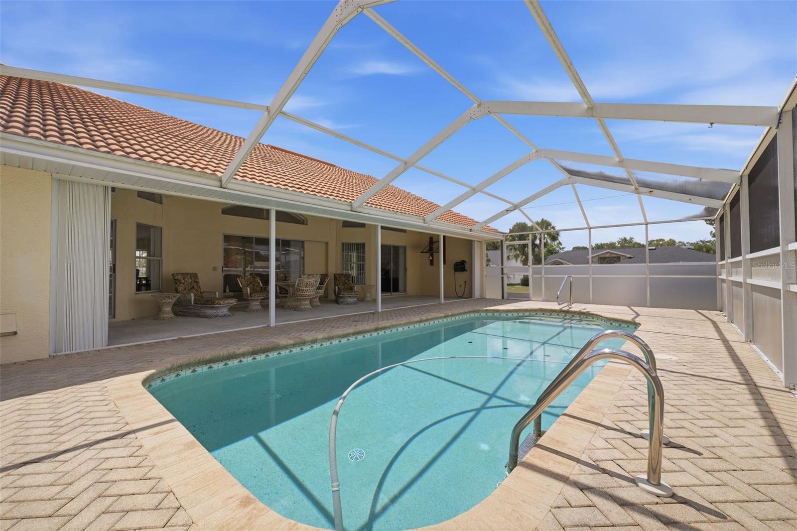 SEVEN HILLS - Residential