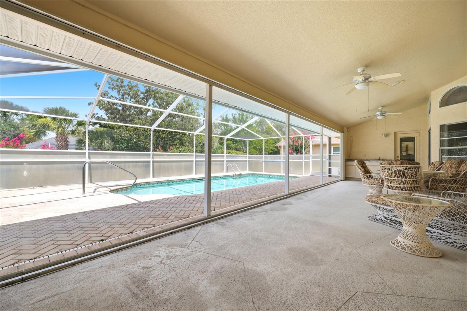 SEVEN HILLS - Residential