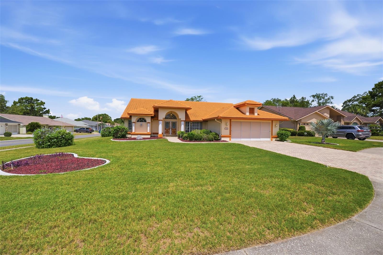 SEVEN HILLS - Residential