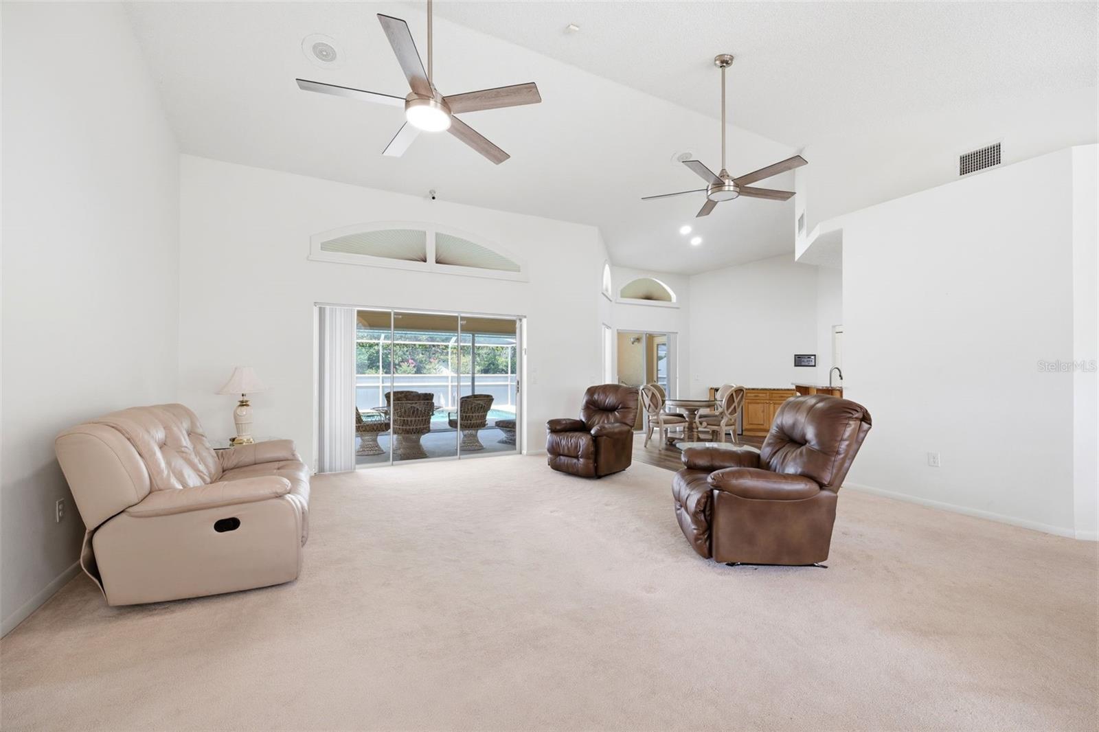 SEVEN HILLS - Residential
