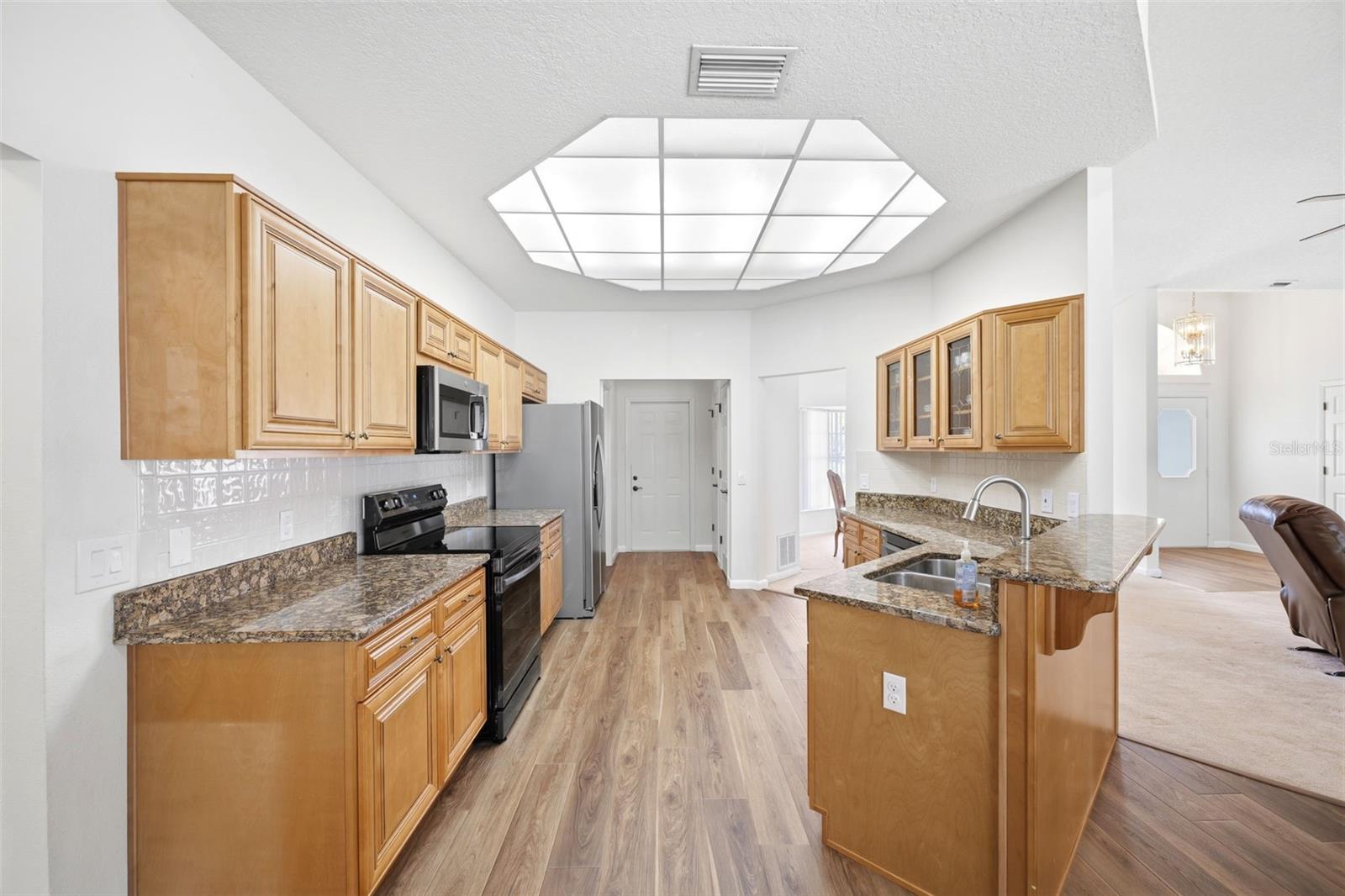 SEVEN HILLS - Residential