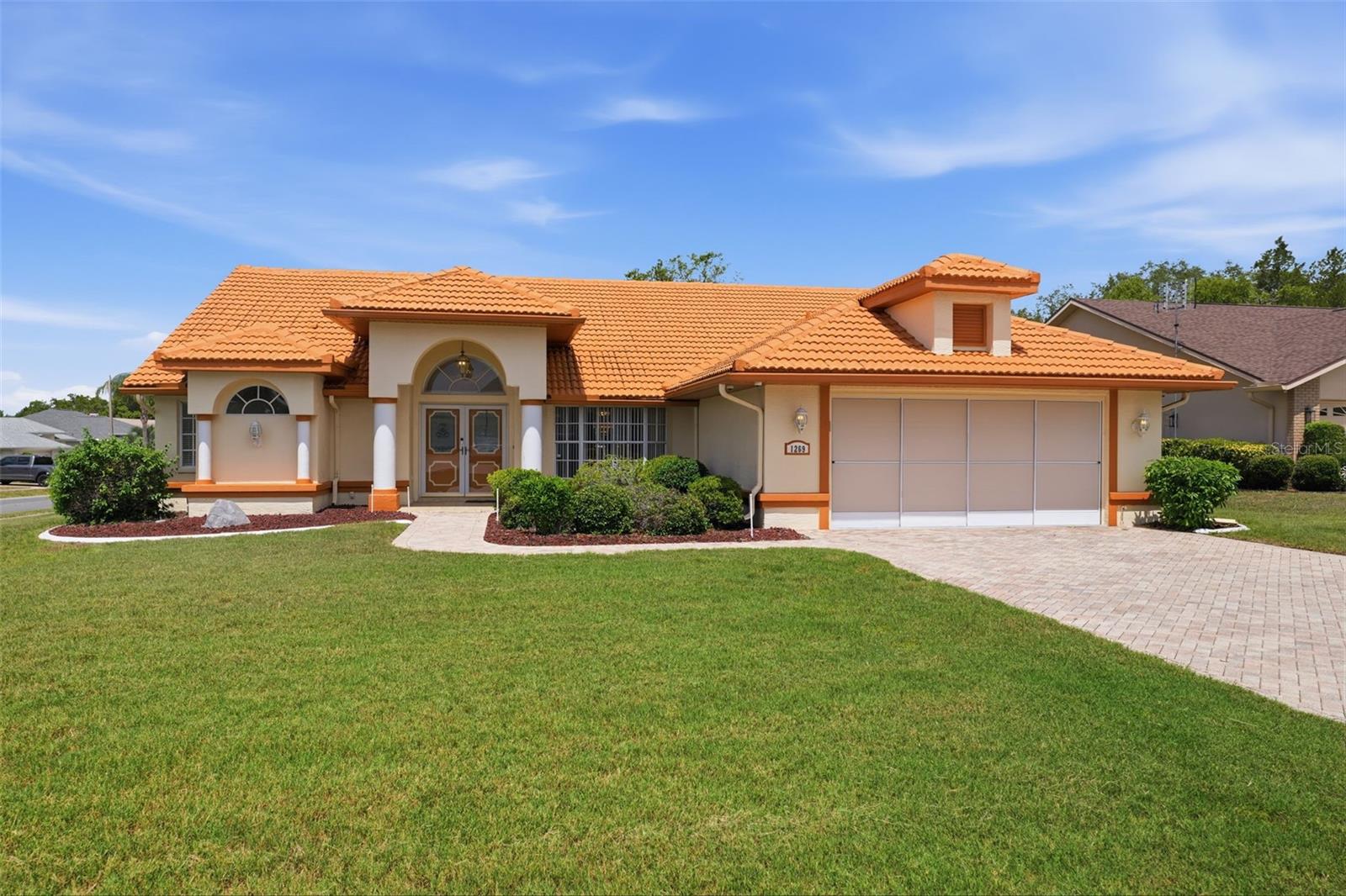 SEVEN HILLS - Residential
