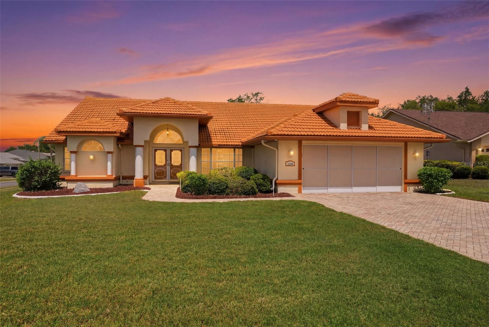 SEVEN HILLS - Residential