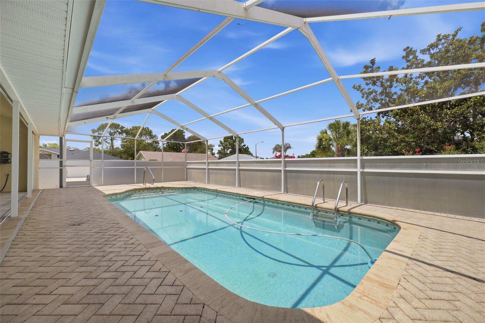 SEVEN HILLS - Residential