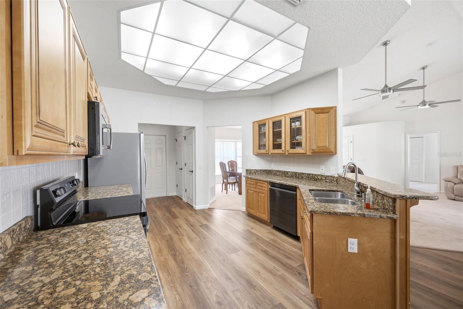 SEVEN HILLS - Residential