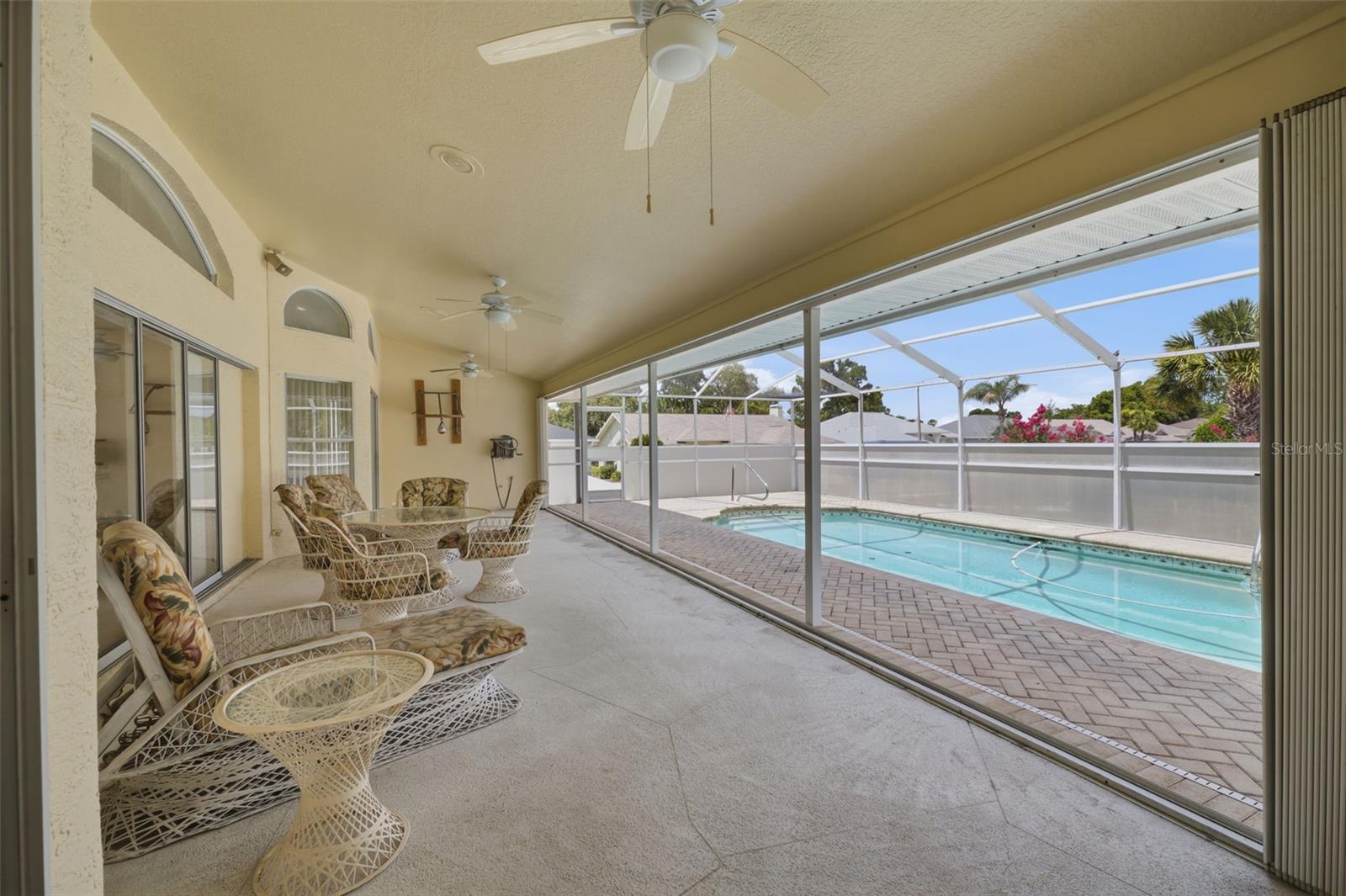 SEVEN HILLS - Residential