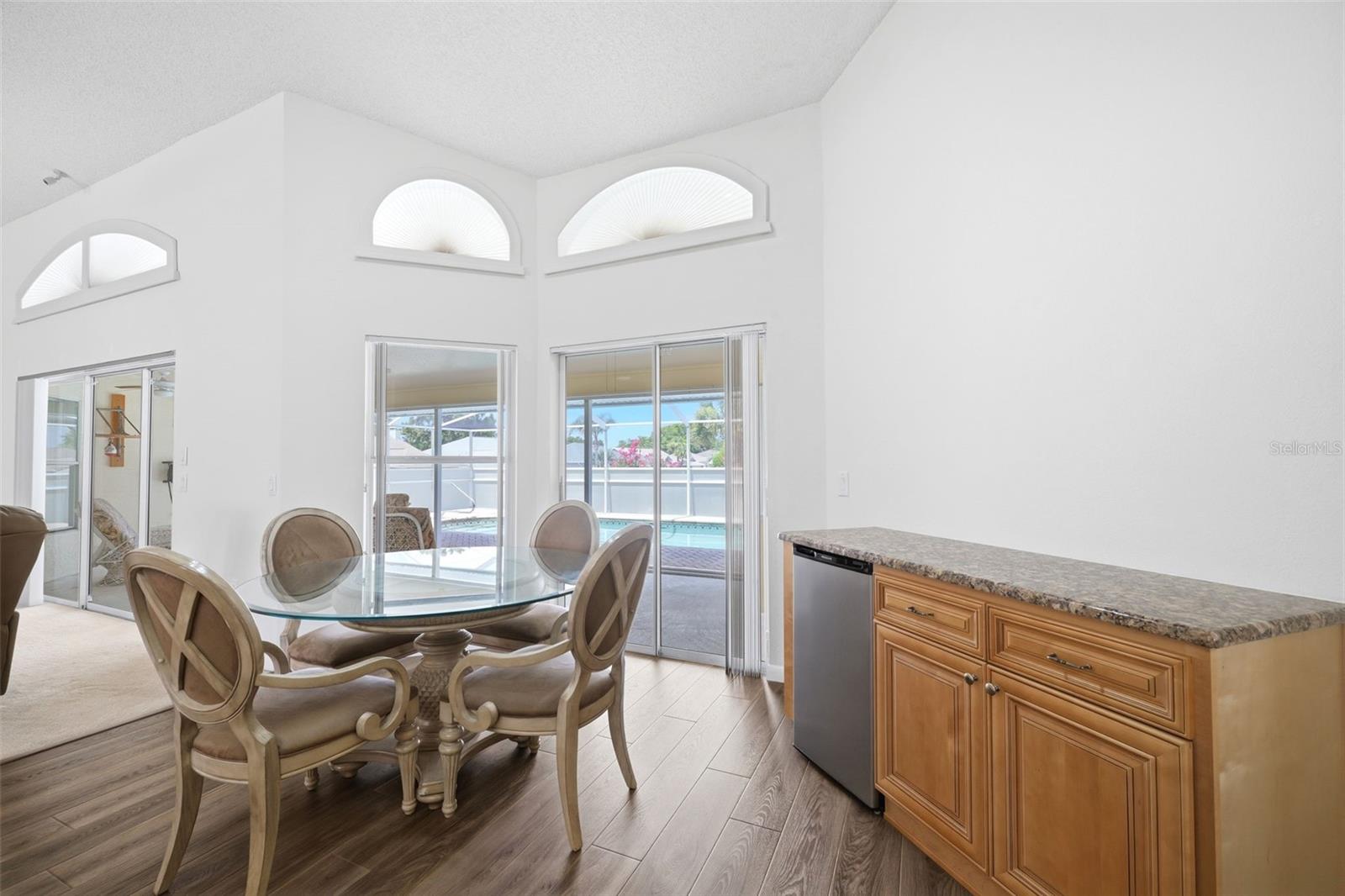 SEVEN HILLS - Residential