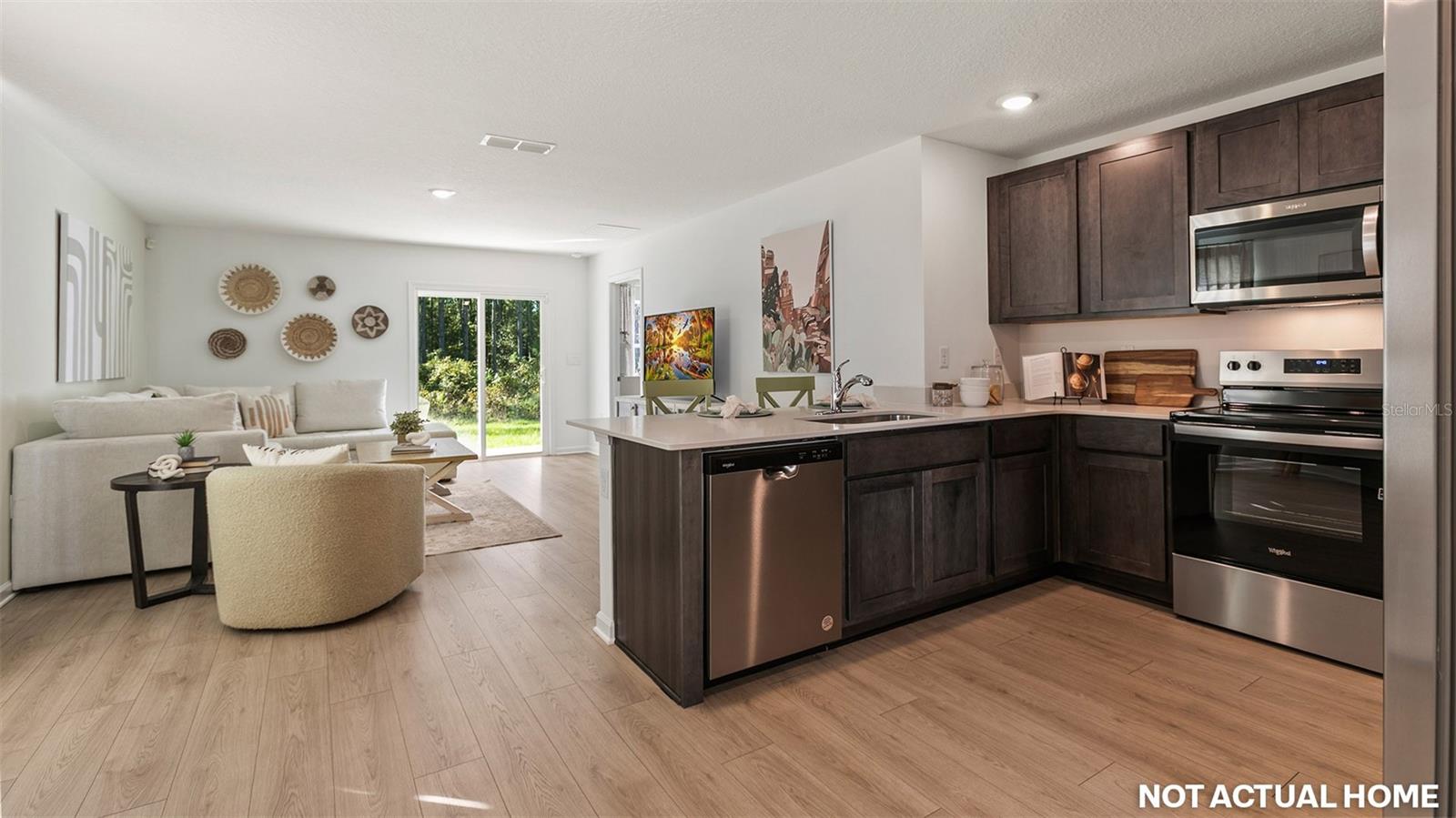GRAND RESERVE AND GOLF CLUB - Residential