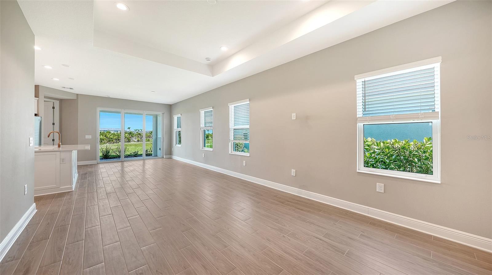 PALMERA AT WELLEN PARK PHASES 1A, 1B, 1C & 1D - Residential