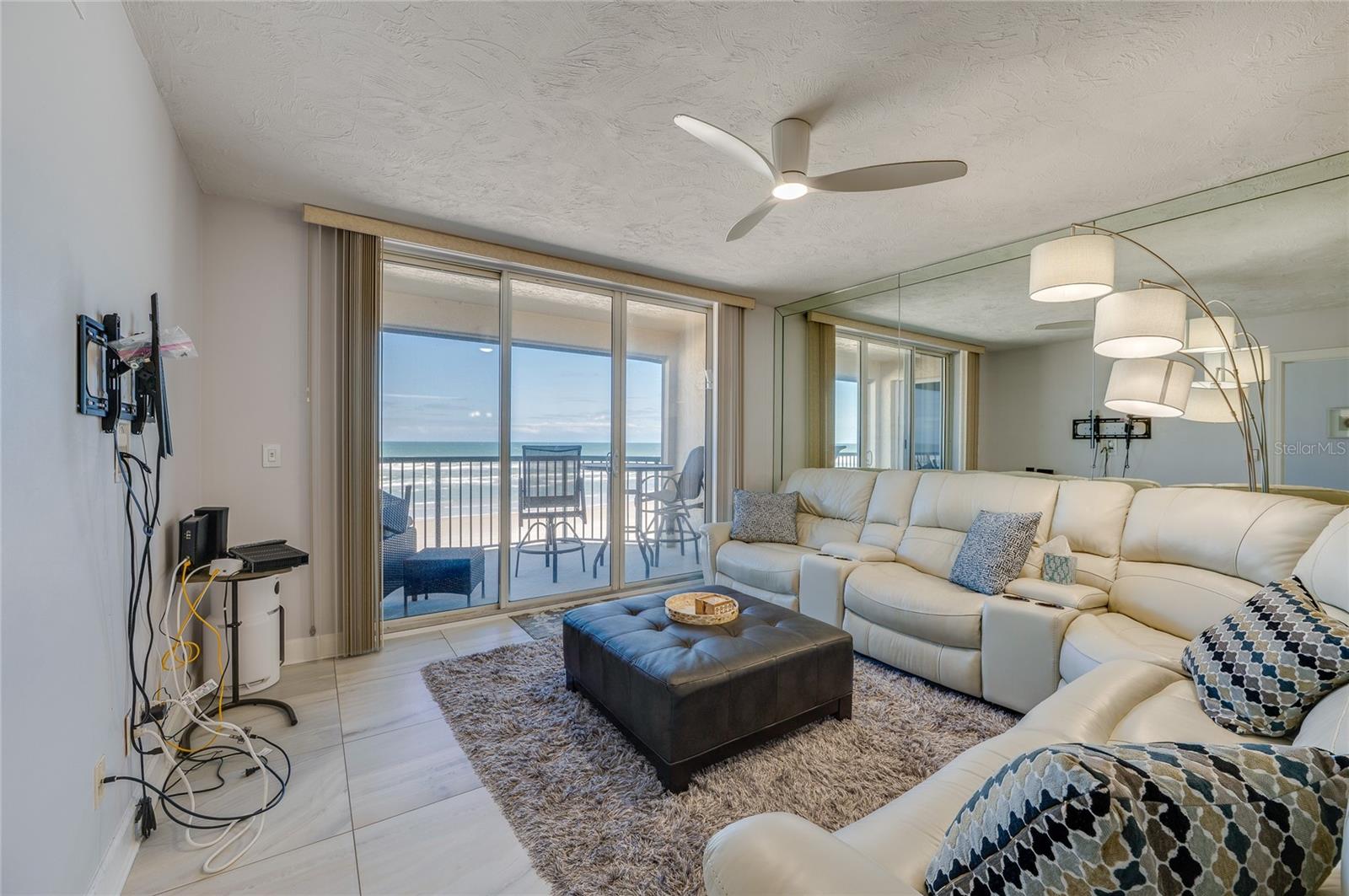 TOWERS AT PONCE INLET TOWER 01 CONDO - Residential