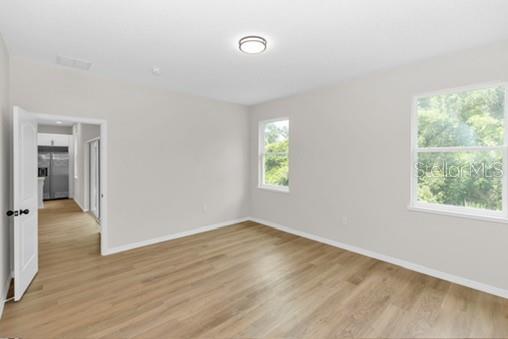 LAKES EDGE - Residential