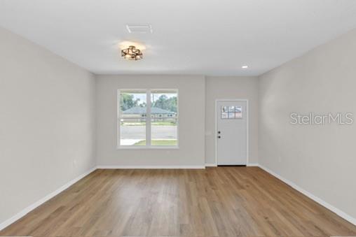 LAKES EDGE - Residential
