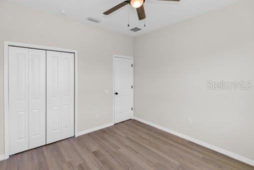 LAKES EDGE - Residential