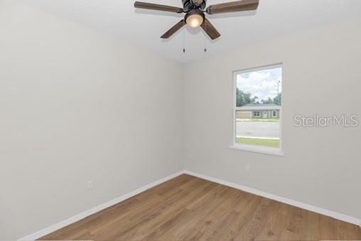 LAKES EDGE - Residential