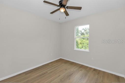 LAKES EDGE - Residential