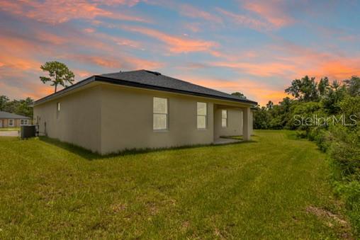 LAKES EDGE - Residential