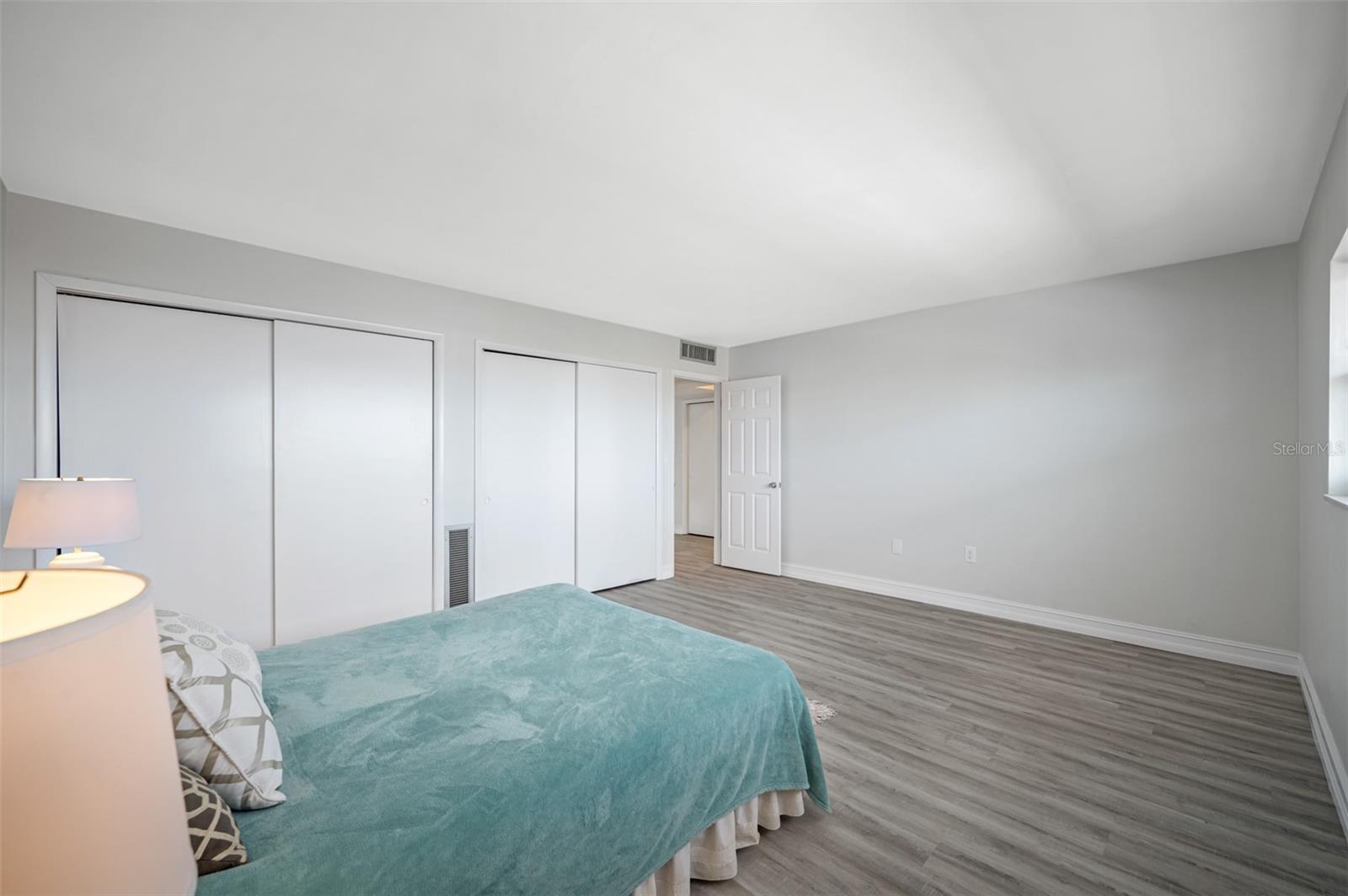 SYLVETTE CONDO - Residential