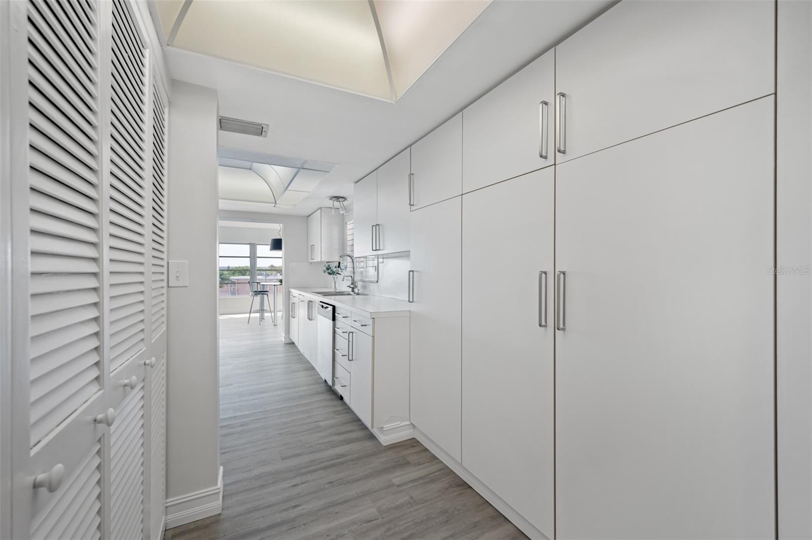 SYLVETTE CONDO - Residential
