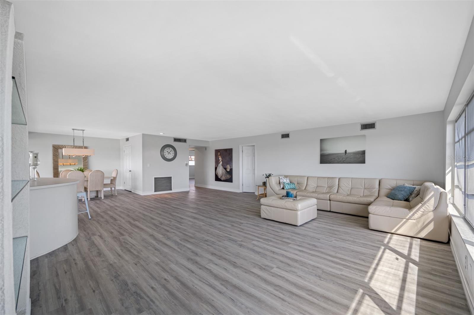 SYLVETTE CONDO - Residential
