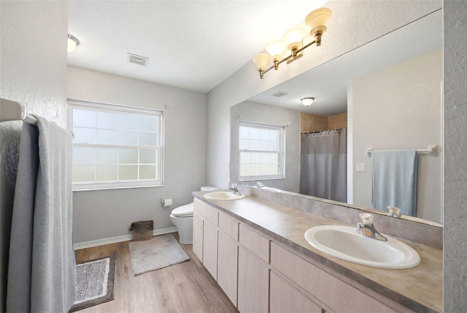 SPRING HILL UNIT 8 - Residential