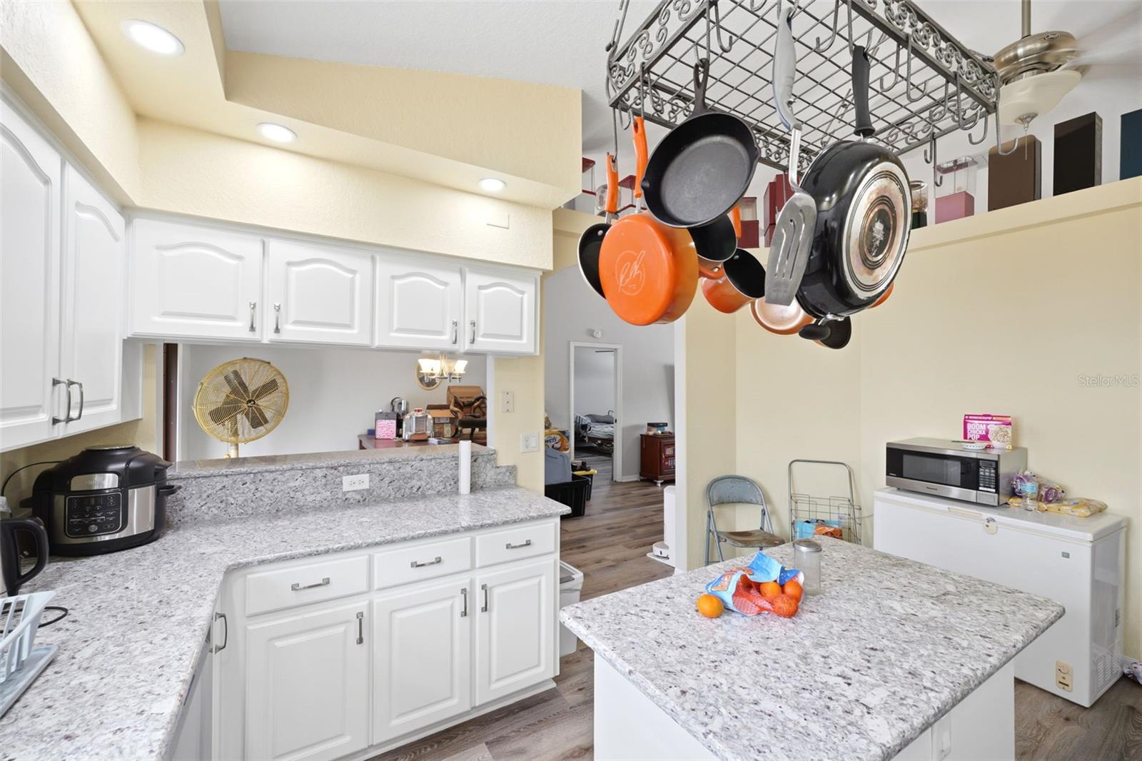 SPRING HILL UNIT 8 - Residential