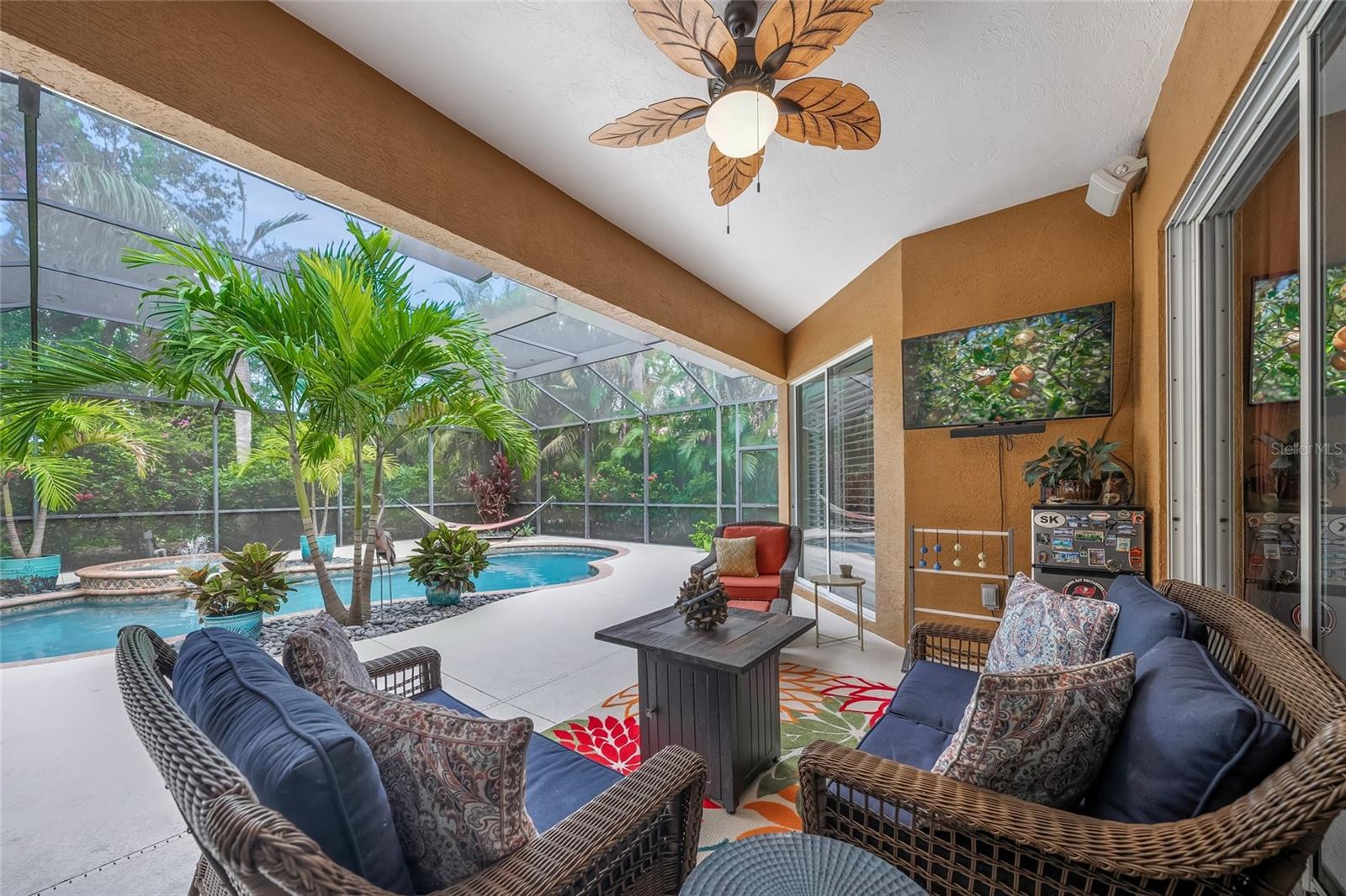 HAMMOCKS - Residential