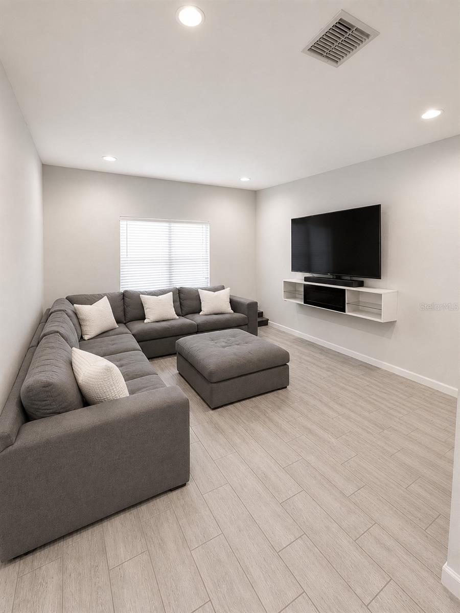 BELLA VERANO - Residential Lease